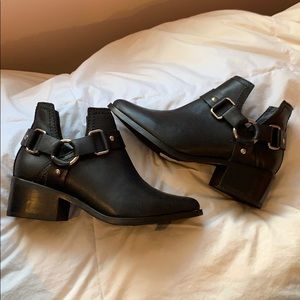 STEVEN by Steve Madden booties!